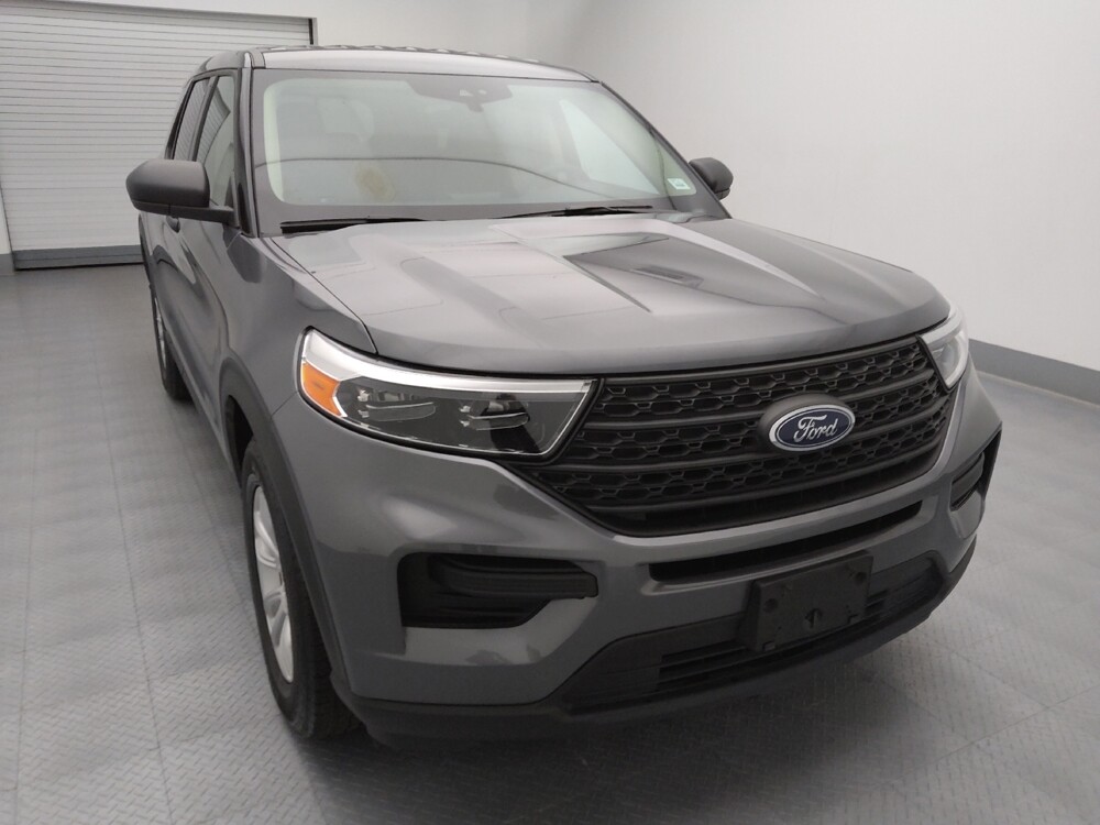 2021 Ford Explorer in Topeka, KS 66611 - 18128625 14