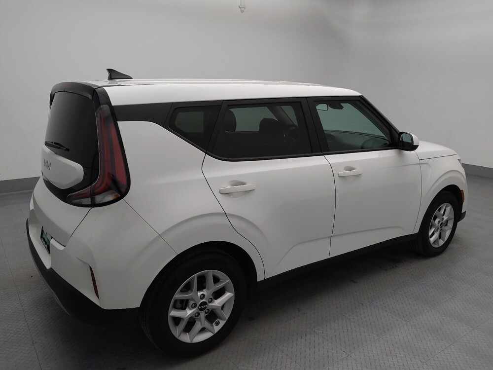 2025 Kia Soul in Wichita, KS 67207 - 18128626 10