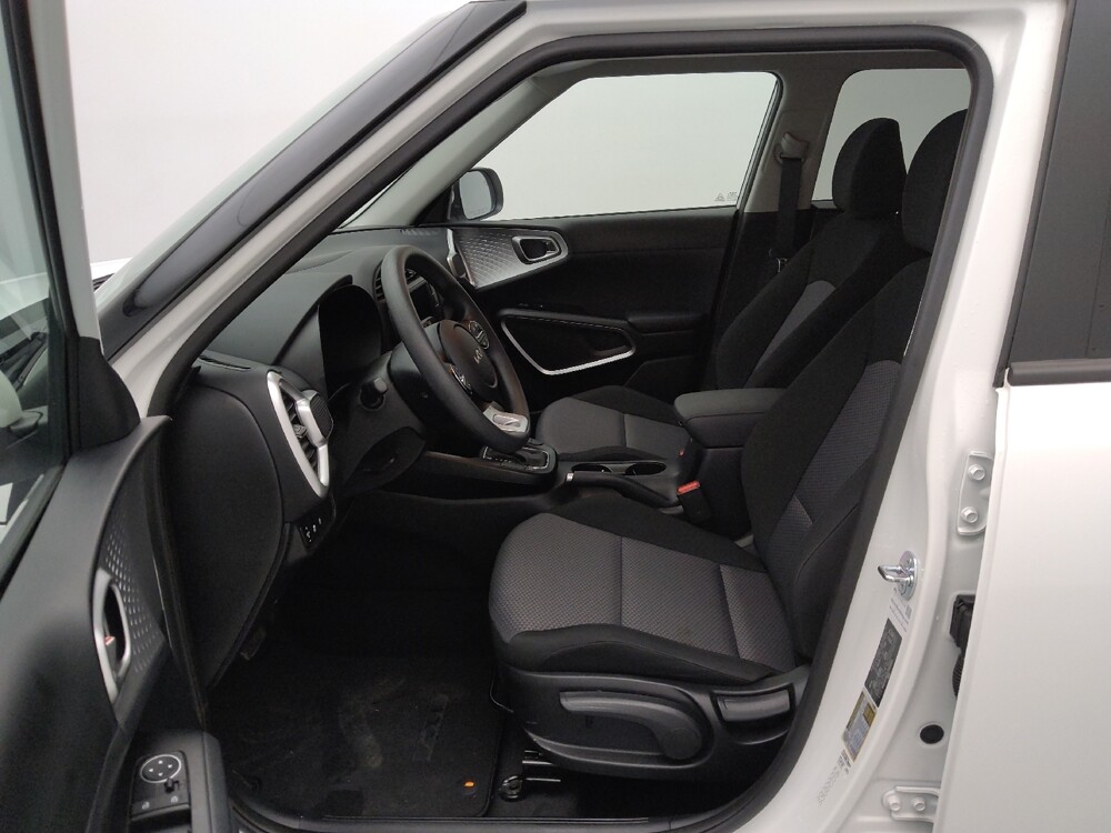 2025 Kia Soul in Wichita, KS 67207 - 18128626 17
