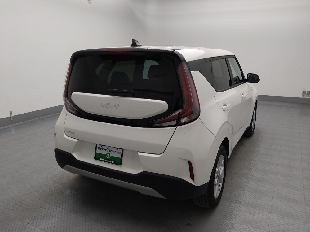 2025 Kia Soul in Wichita, KS 67207 - 18128626 7
