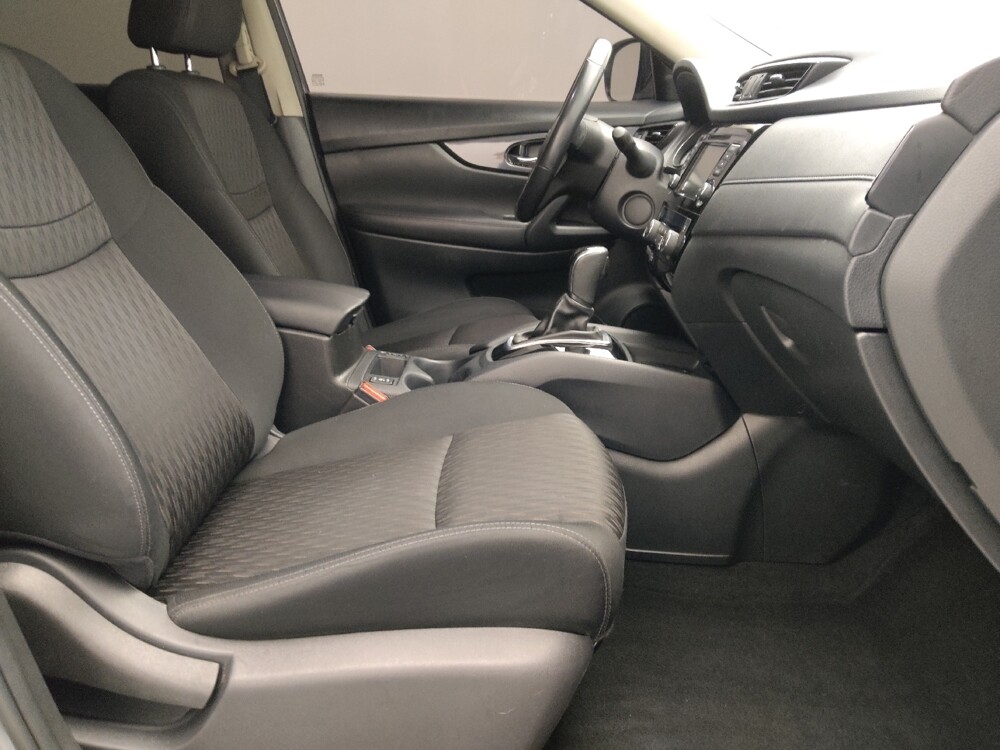 2019 Nissan Rogue in Independence, MO 64055 - 18128627 21