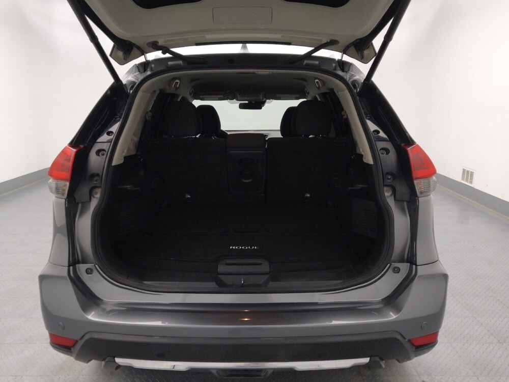 2019 Nissan Rogue in Independence, MO 64055 - 18128627 29