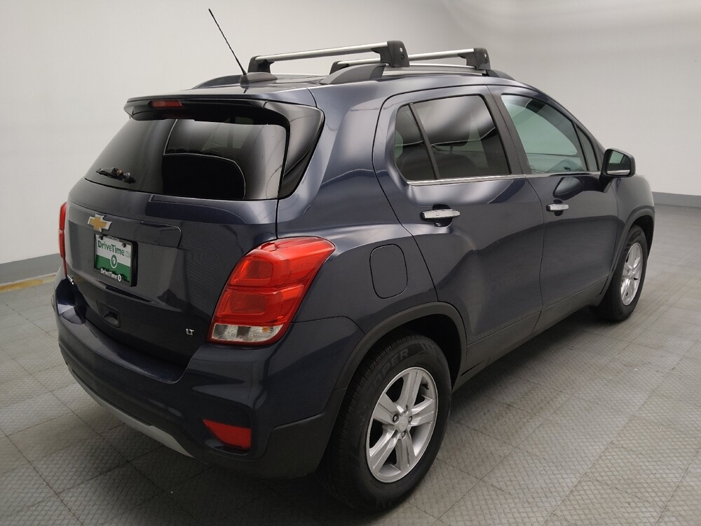 2018 Chevrolet Trax in Des Moines, IA 50310 - 18128636 9