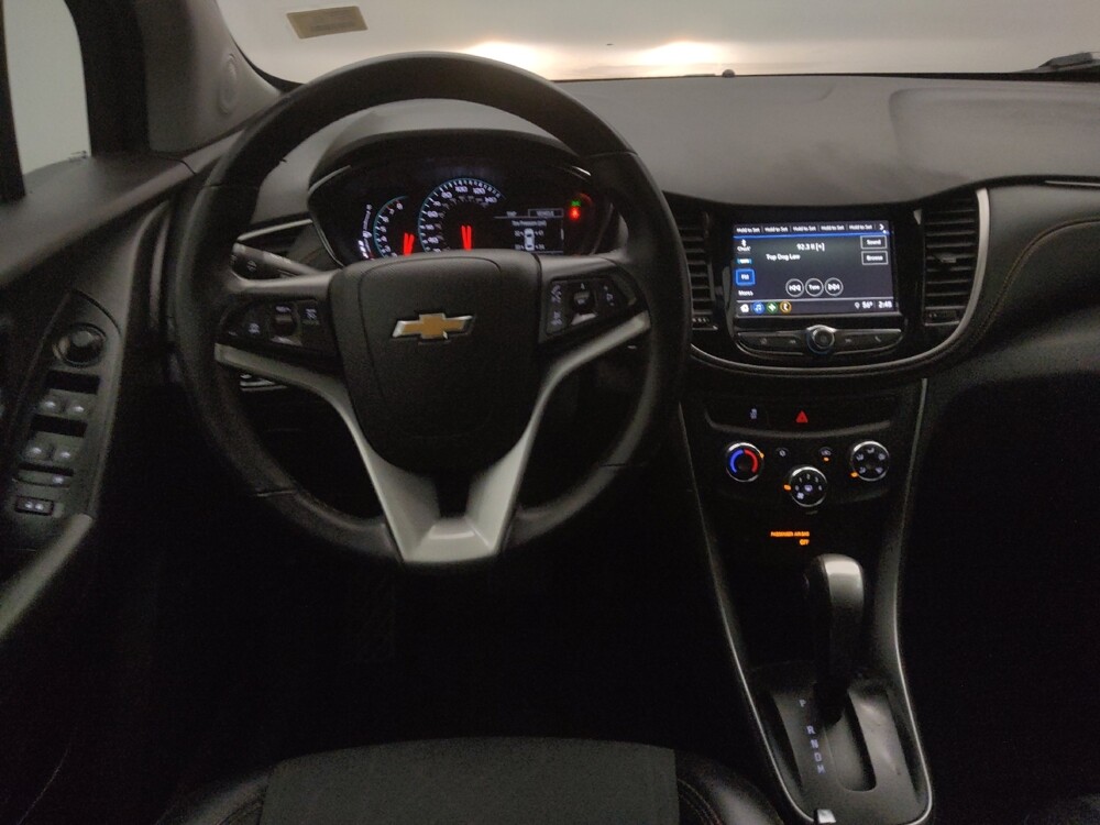 2018 Chevrolet Trax in Des Moines, IA 50310 - 18128636 22