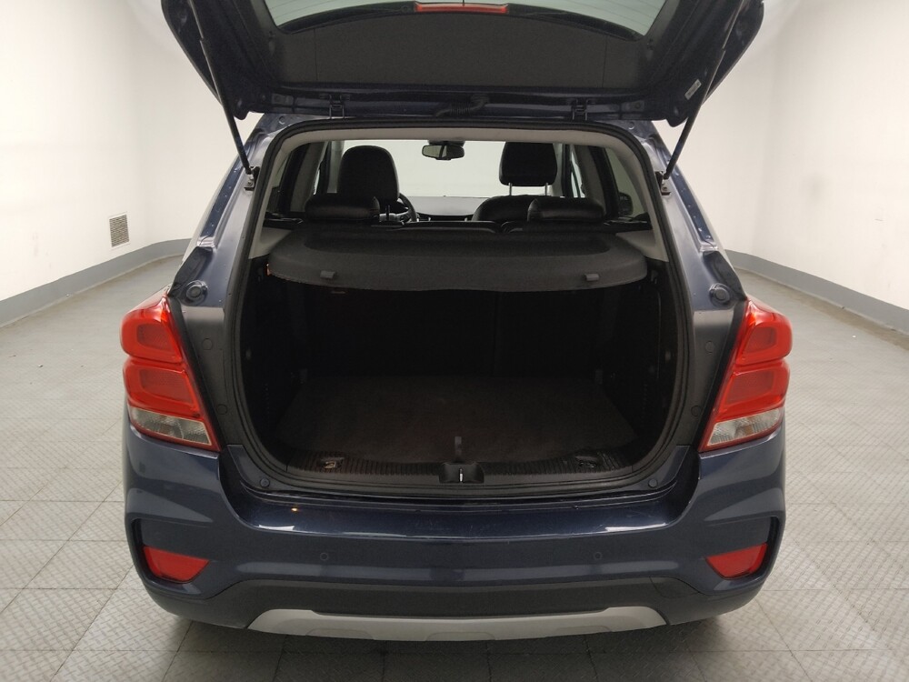 2018 Chevrolet Trax in Des Moines, IA 50310 - 18128636 29