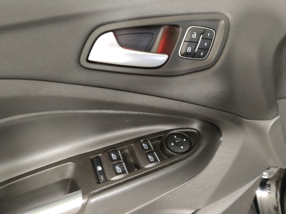 2017 Ford Escape in Midlothian, IL 60445 - 18128637 27