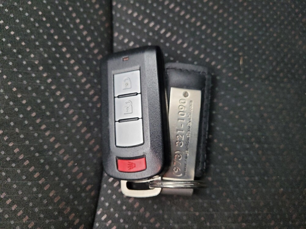 2015 Mitsubishi Outlander Sport in Eastpointe, MI 48021 - 18128642 32