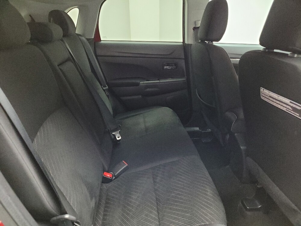 2015 Mitsubishi Outlander Sport in Eastpointe, MI 48021 - 18128642 19