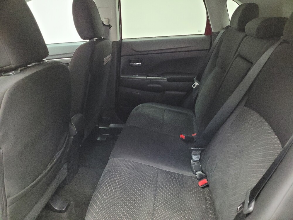 2015 Mitsubishi Outlander Sport in Eastpointe, MI 48021 - 18128642 18