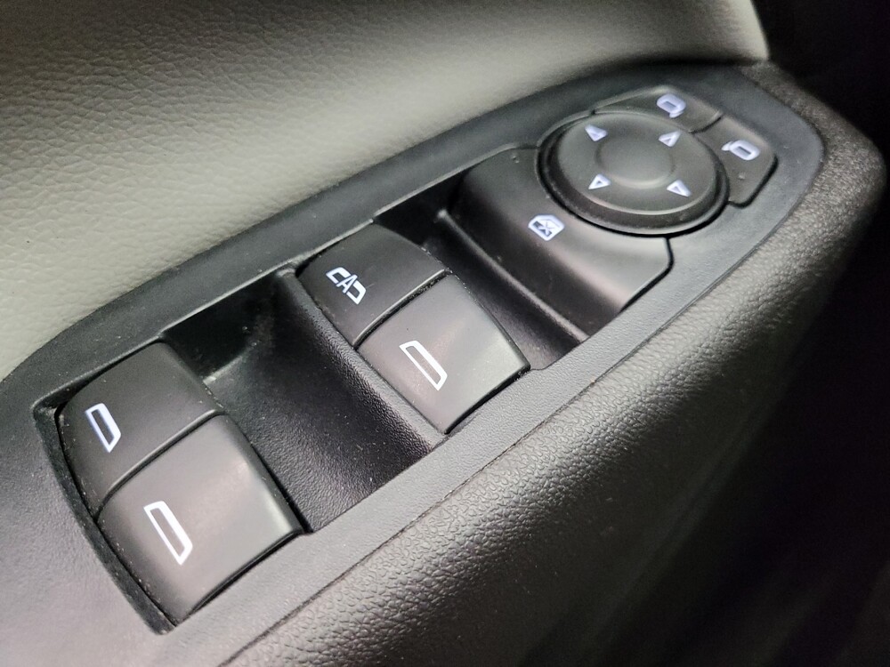 2020 Chevrolet Equinox in Grand Rapids, MI 49508 - 18128643 27