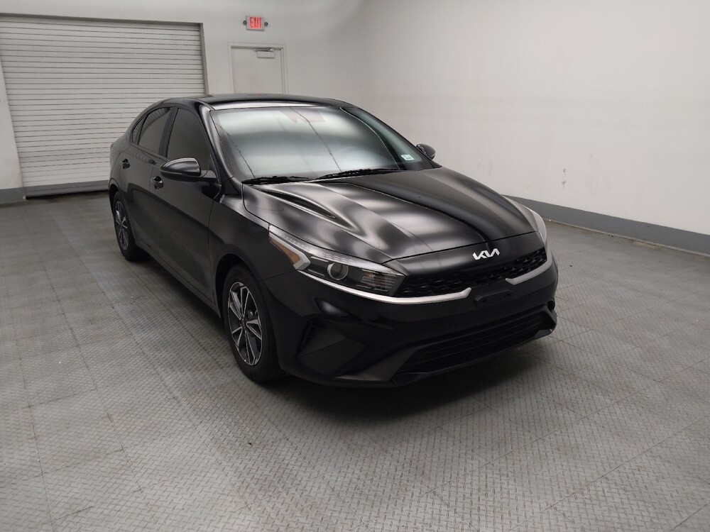 2023 Kia Forte in Lombard, IL 60148 - 18128649 13