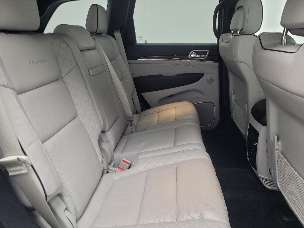 2019 Jeep Grand Cherokee in Indianapolis, IN 46219 - 18128654 19