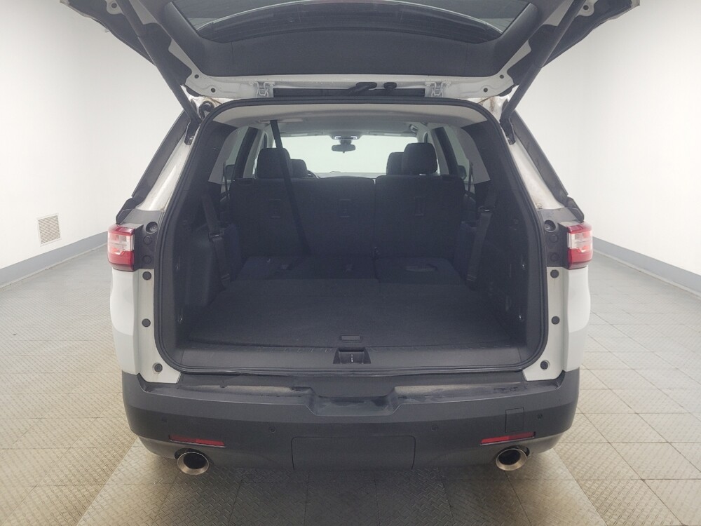 2021 Chevrolet Traverse in Mishawaka, IN 46545 - 18128659 33