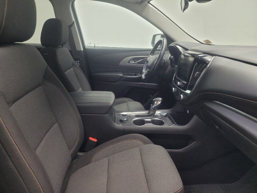 2021 Chevrolet Traverse in Mishawaka, IN 46545 - 18128659 21