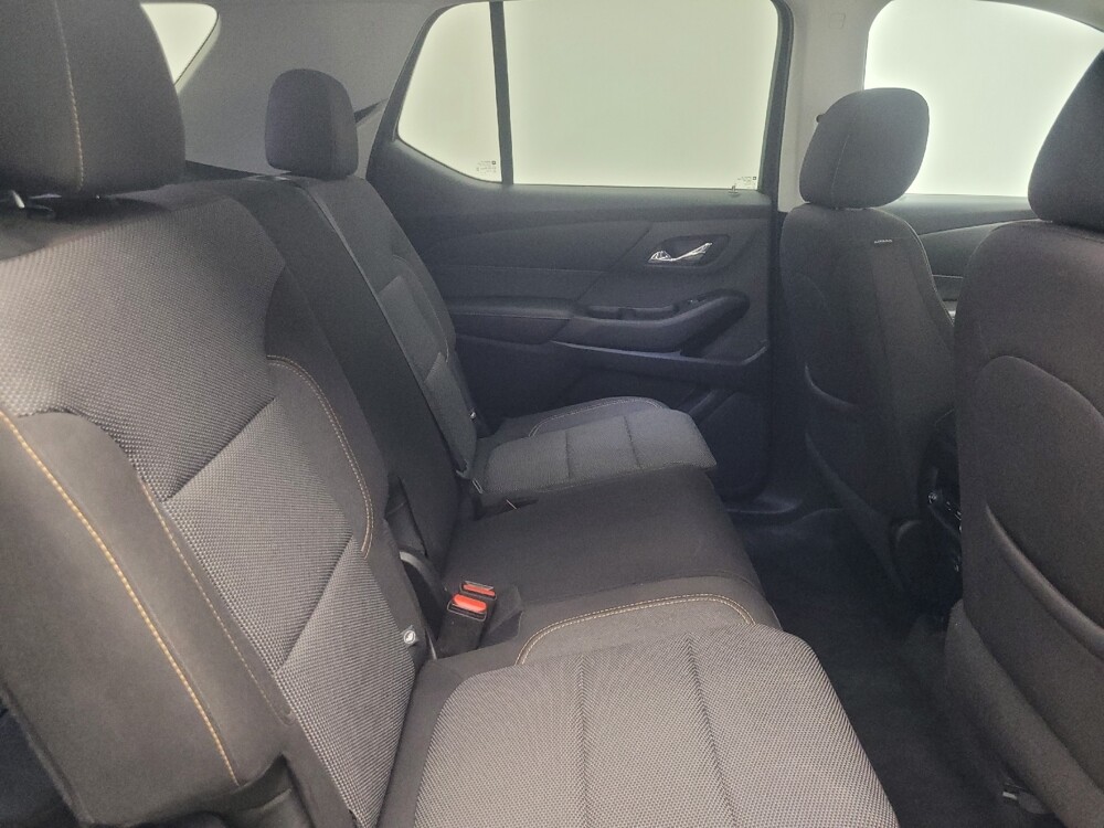 2021 Chevrolet Traverse in Mishawaka, IN 46545 - 18128659 19