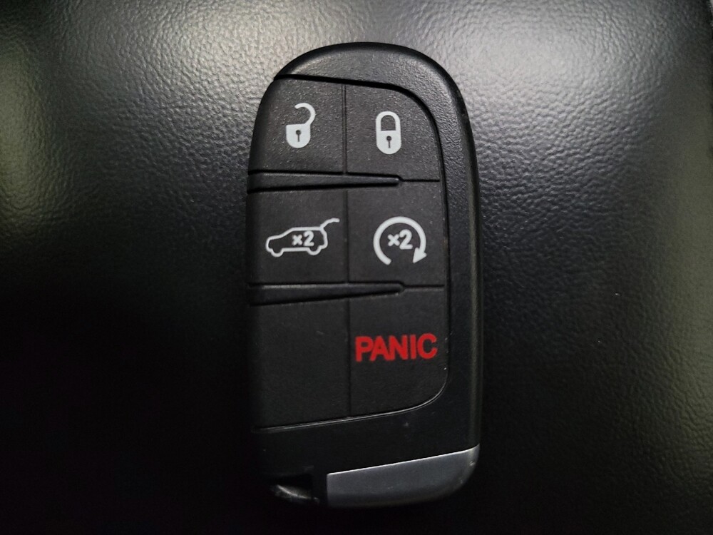 2019 Jeep Grand Cherokee in Las Vegas, NV 89104 - 18128662 32