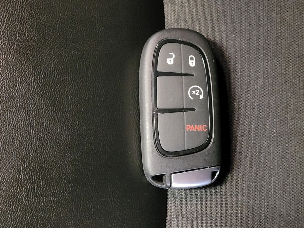 2022 Jeep Cherokee in Jacksonville, FL 32210 - 18128665 32