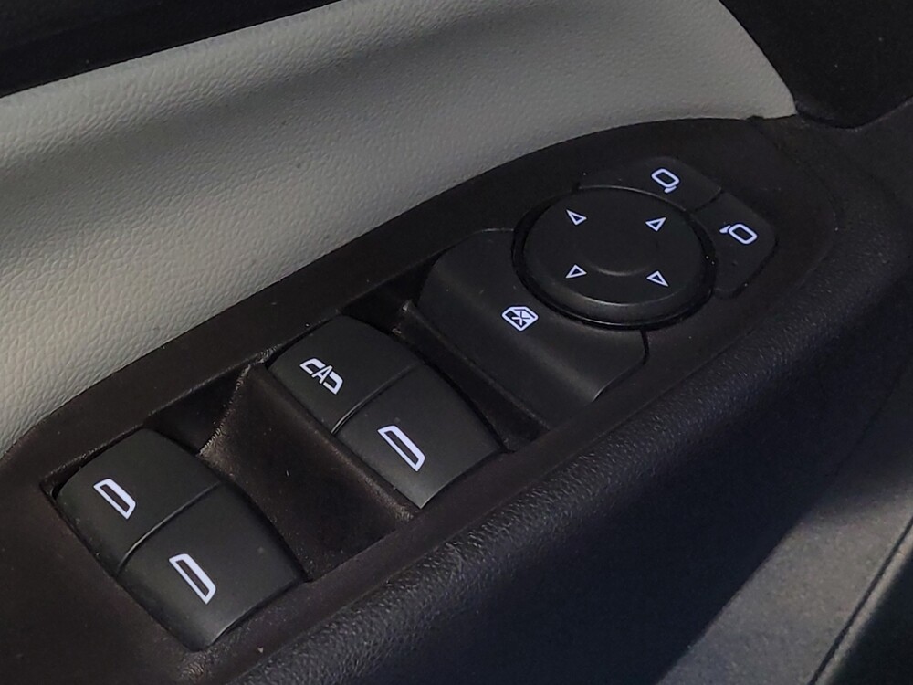 2020 Chevrolet Equinox in Jacksonville, FL 32210 - 18128667 27