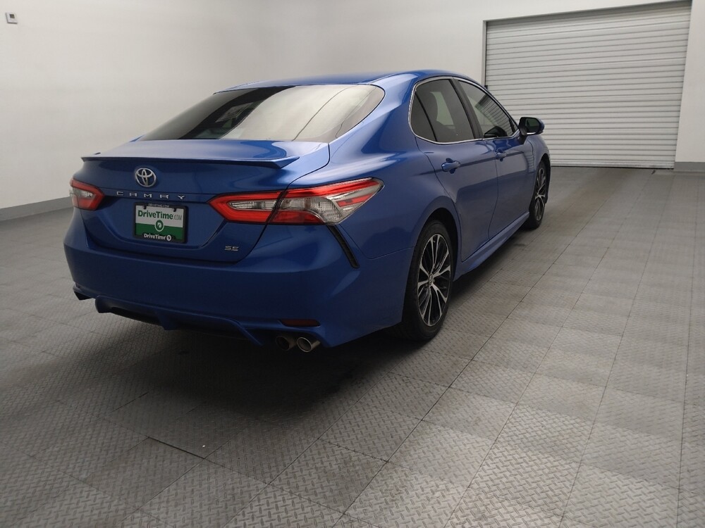 2018 Toyota Camry in Live Oak, TX 78233 - 18128677 9