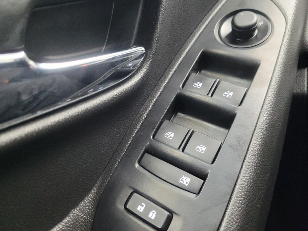 2021 Chevrolet Trax in Indianapolis, IN 46219 - 18128678 27