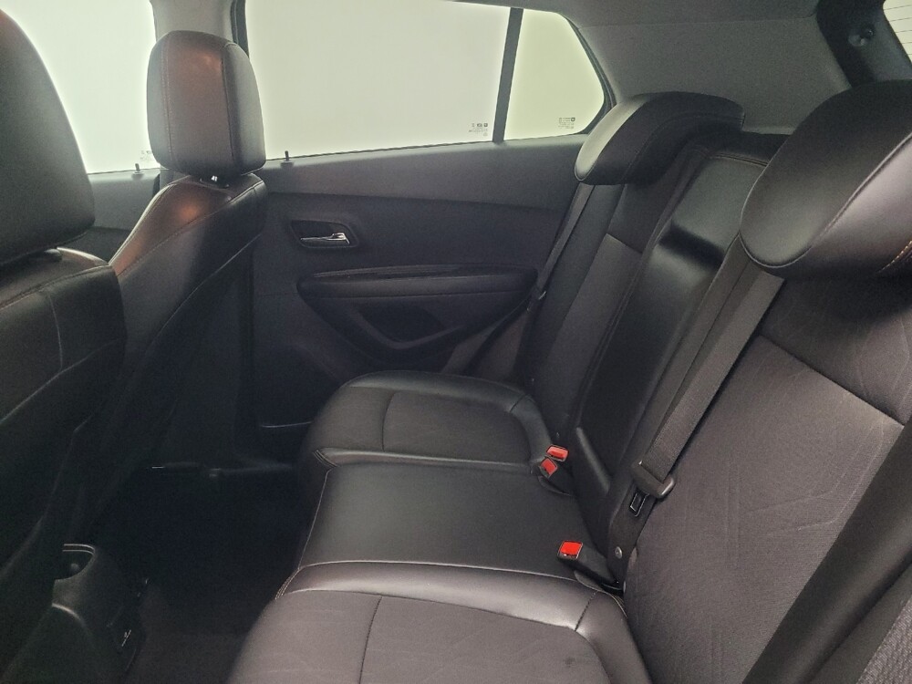 2021 Chevrolet Trax in Indianapolis, IN 46219 - 18128678 18