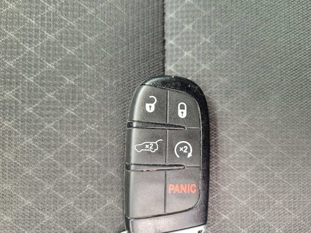 2019 Jeep Grand Cherokee in Downey, CA 90241 - 18128681 32