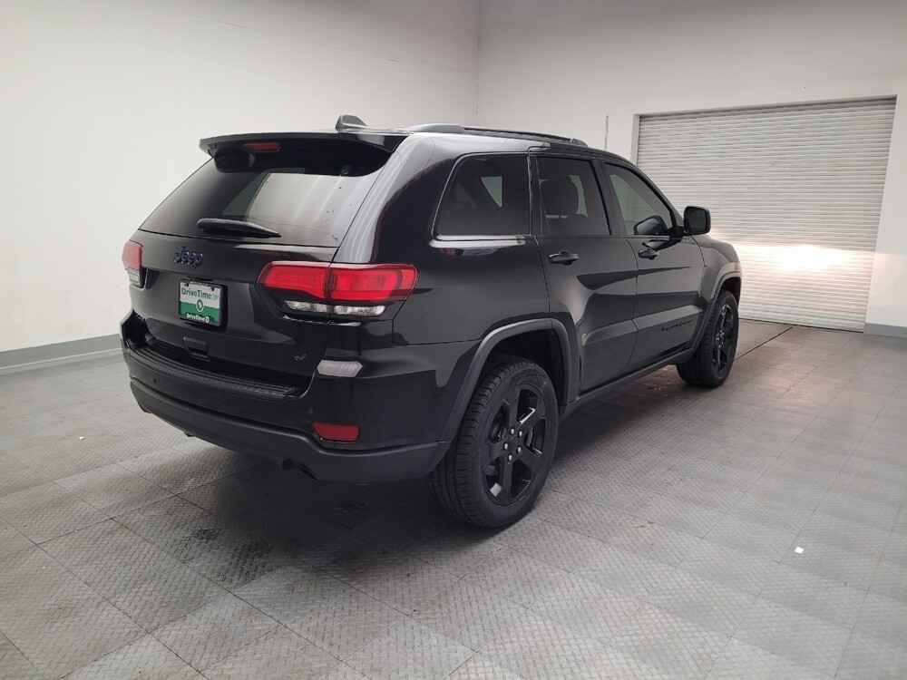 2019 Jeep Grand Cherokee in Downey, CA 90241 - 18128681 9
