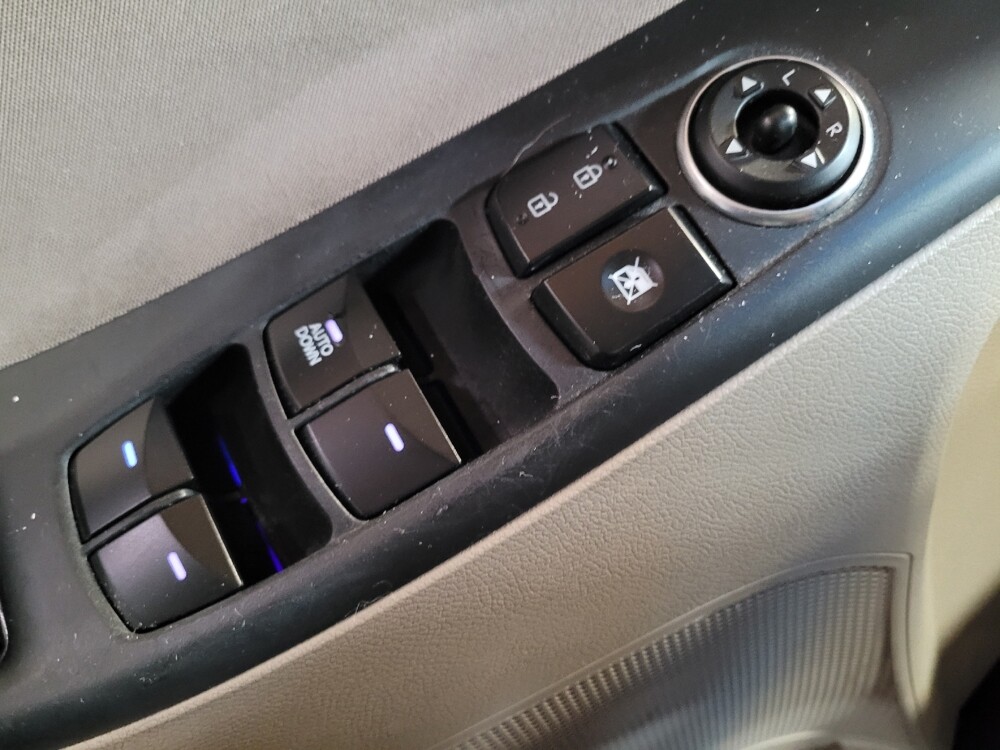 2014 Hyundai Elantra in Sacramento, CA 95821 - 18128682 27