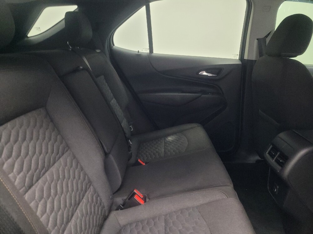 2019 Chevrolet Equinox in Indianapolis, IN 46219 - 18128683 19