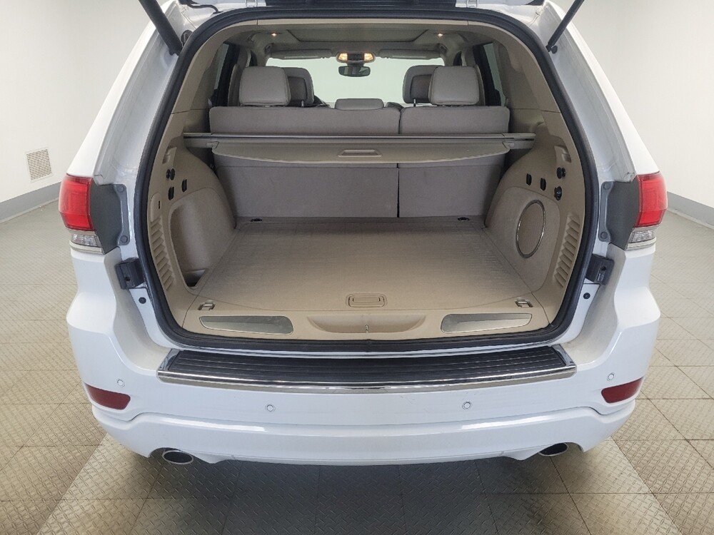 2018 Jeep Grand Cherokee in Indianapolis, IN 46219 - 18128684 29