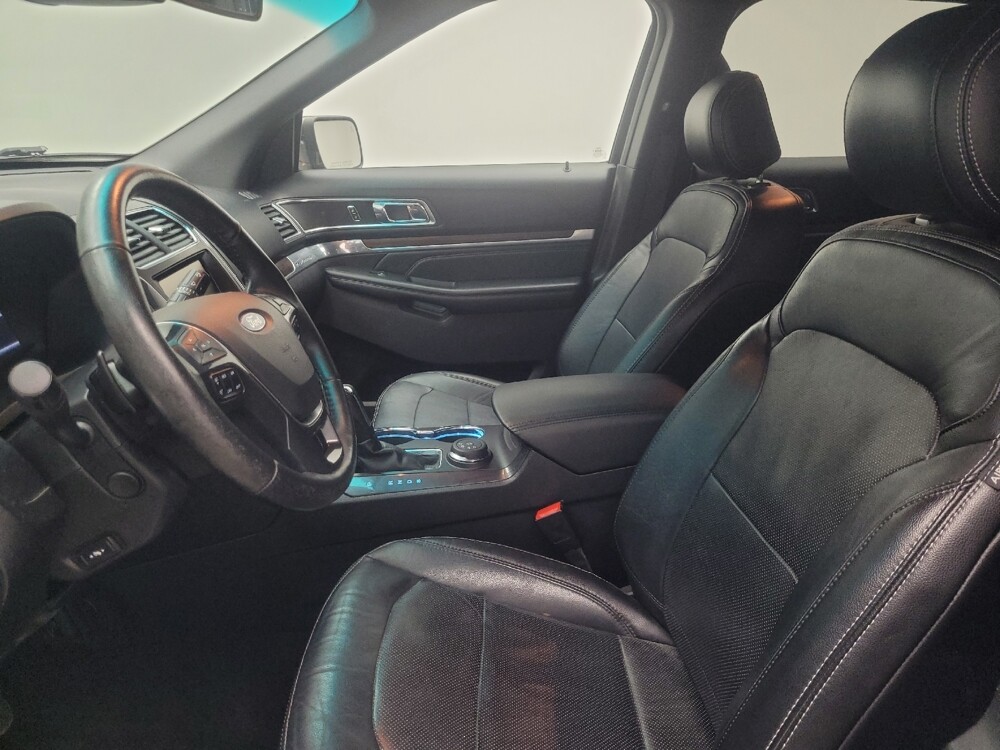 2016 Ford Explorer in Ft Wayne, IN 46805 - 18128685 17