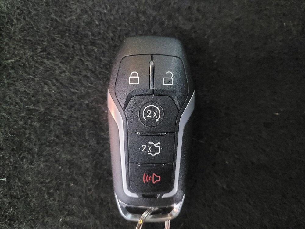 2016 Ford Explorer in Ft Wayne, IN 46805 - 18128685 32