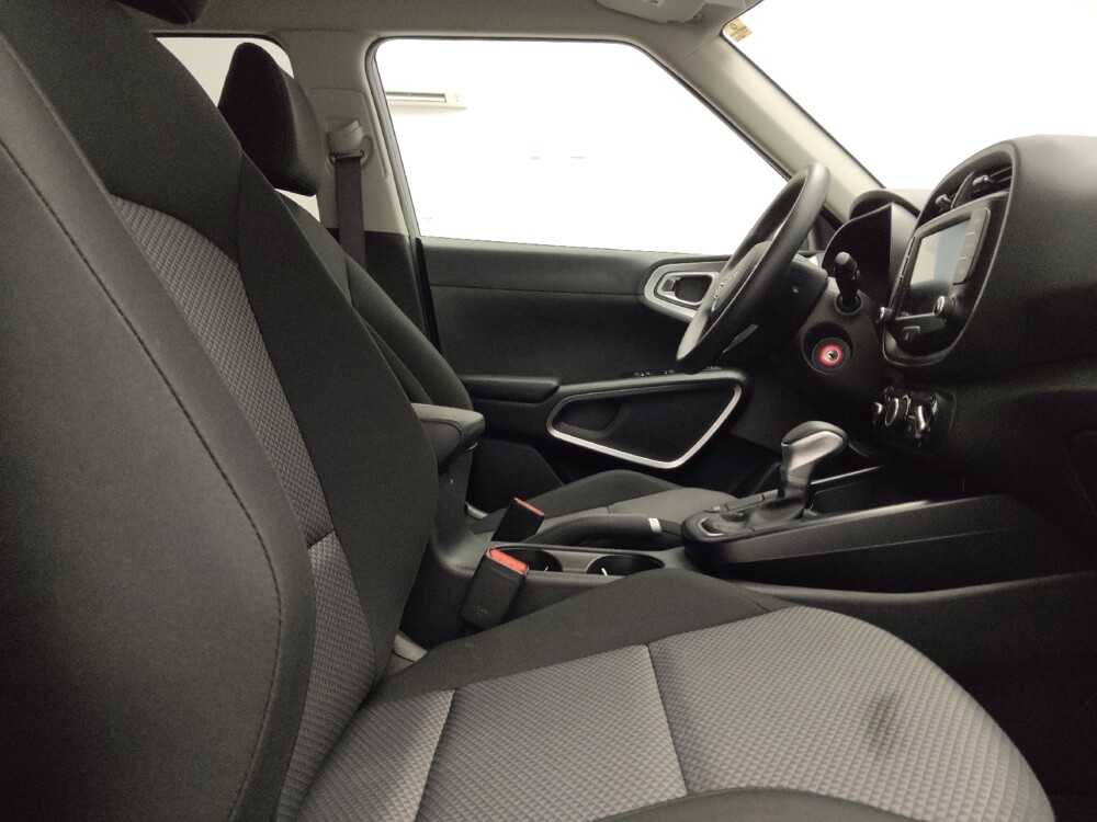 2025 Kia Soul in San Antonio, TX 78238 - 18128687 21