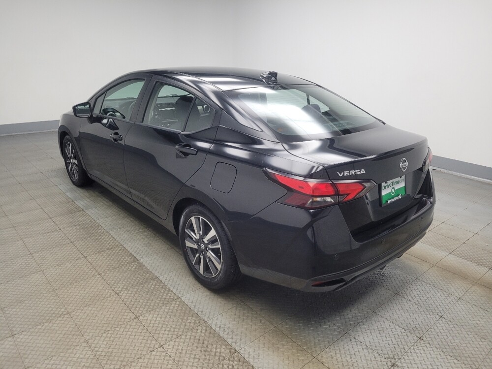 2021 Nissan Versa in Mishawaka, IN 46545 - 18128711 3