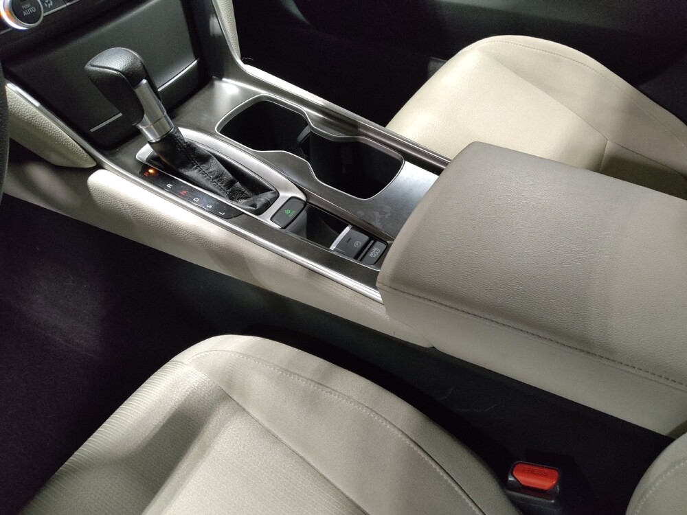 2018 Honda Accord in Savannah, GA 31419 - 18128713 26