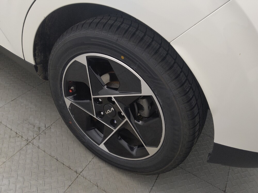 2024 Kia Soul in Houston, TX 77074 - 18128717 31