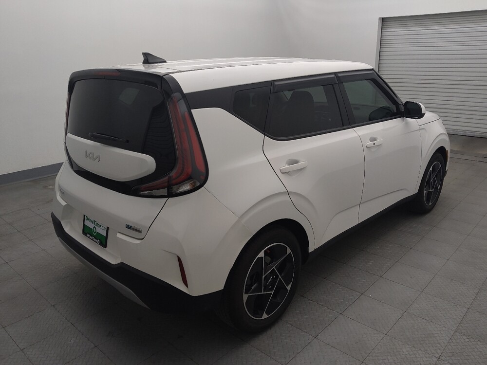 2024 Kia Soul in Houston, TX 77074 - 18128717 9