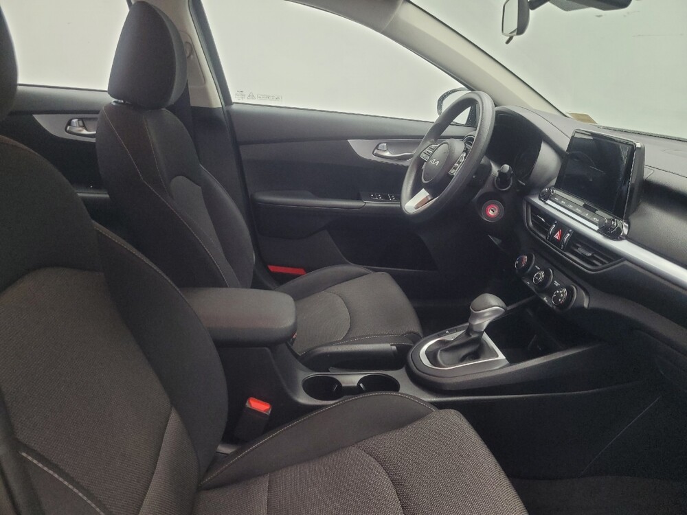 2024 Kia Forte in Indianapolis, IN 46219 - 18128722 21