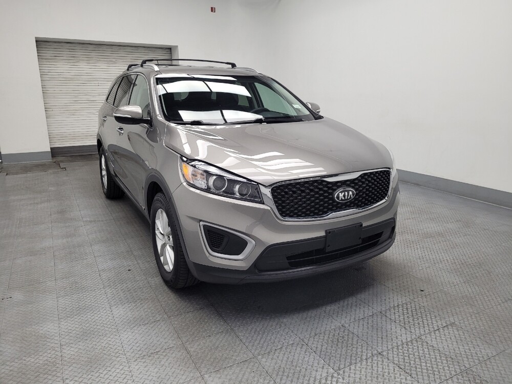 2016 Kia Sorento in Las Vegas, NV 89102 - 18128724 13