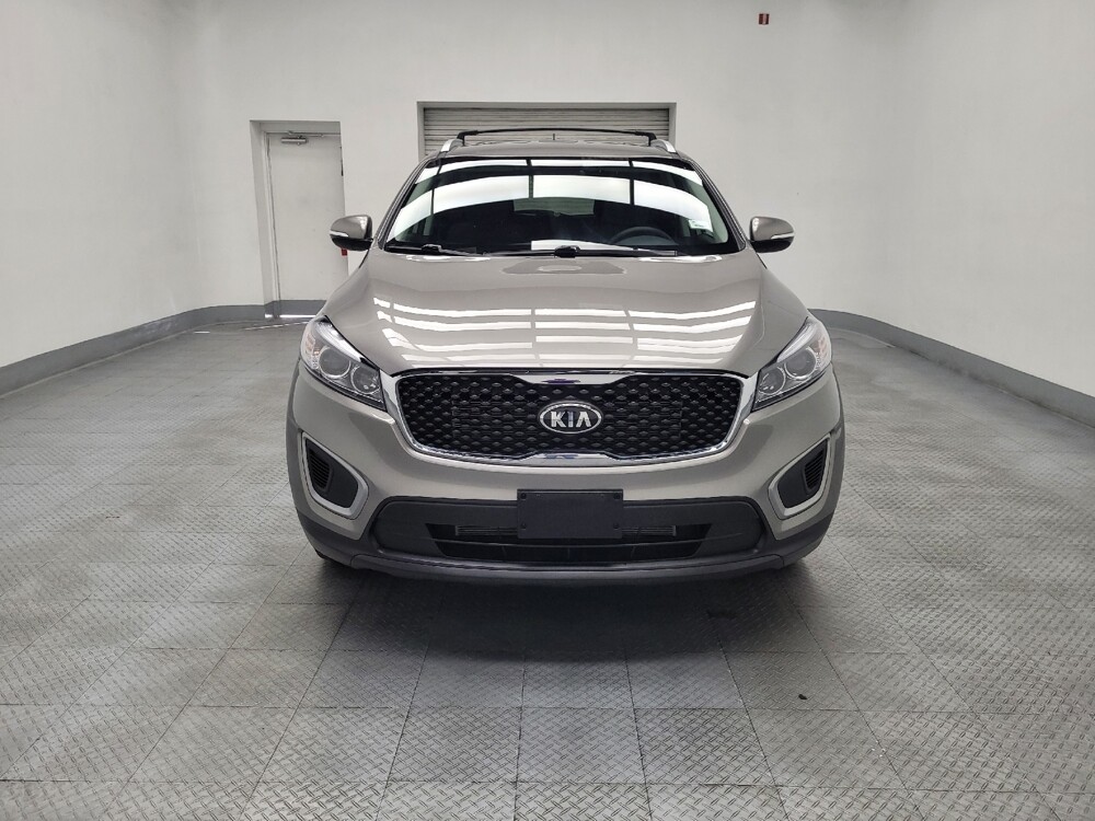 2016 Kia Sorento in Las Vegas, NV 89102 - 18128724 14