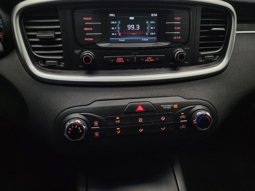 2016 Kia Sorento in Las Vegas, NV 89102 - 18128724 25