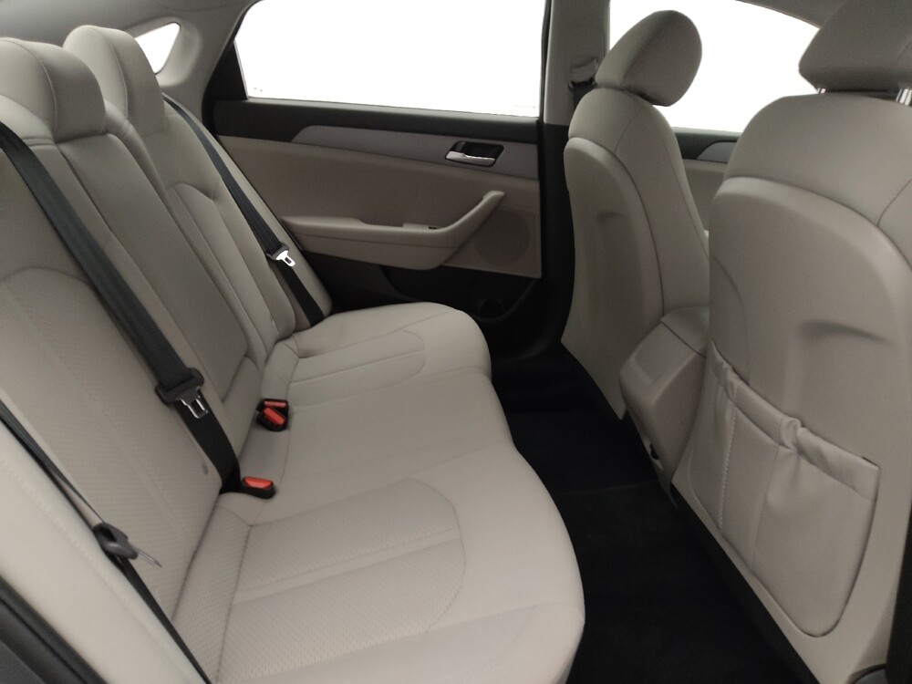 2018 Hyundai Sonata in Savannah, GA 31419 - 18128737 19