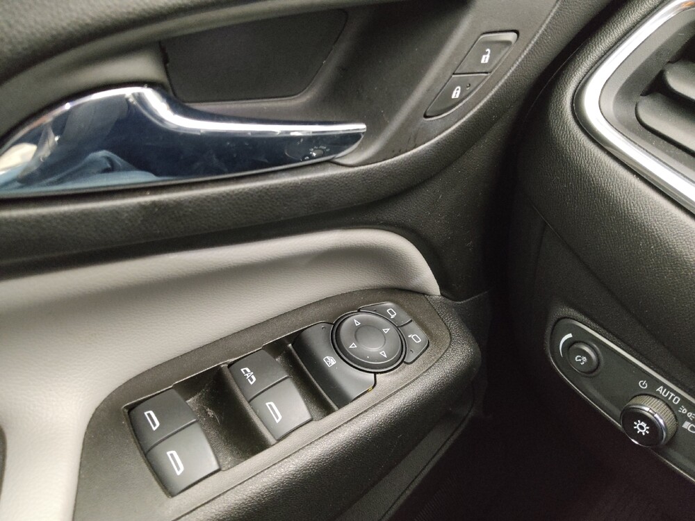 2023 Chevrolet Equinox in Independence, MO 64055 - 18128749 27