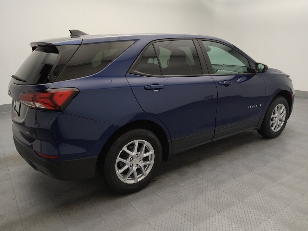 2023 Chevrolet Equinox in Independence, MO 64055 - 18128749 10