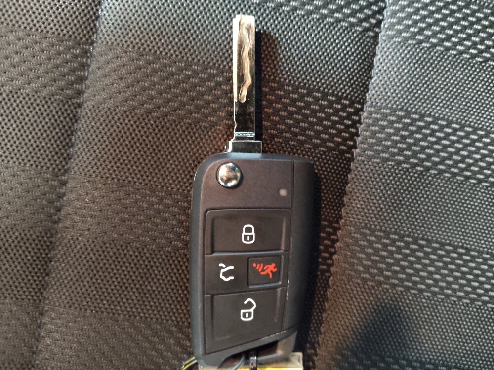 2024 Volkswagen Jetta in Live Oak, TX 78233 - 18128757 32