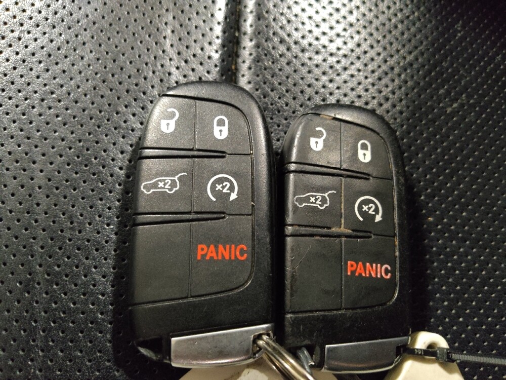 2017 Jeep Grand Cherokee in Fort Worth, TX 76116 - 18128770 32