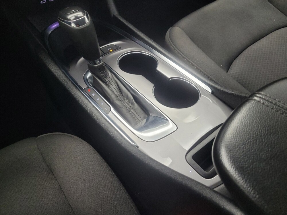 2020 Chevrolet Malibu in Mishawaka, IN 46545 - 18128772 26