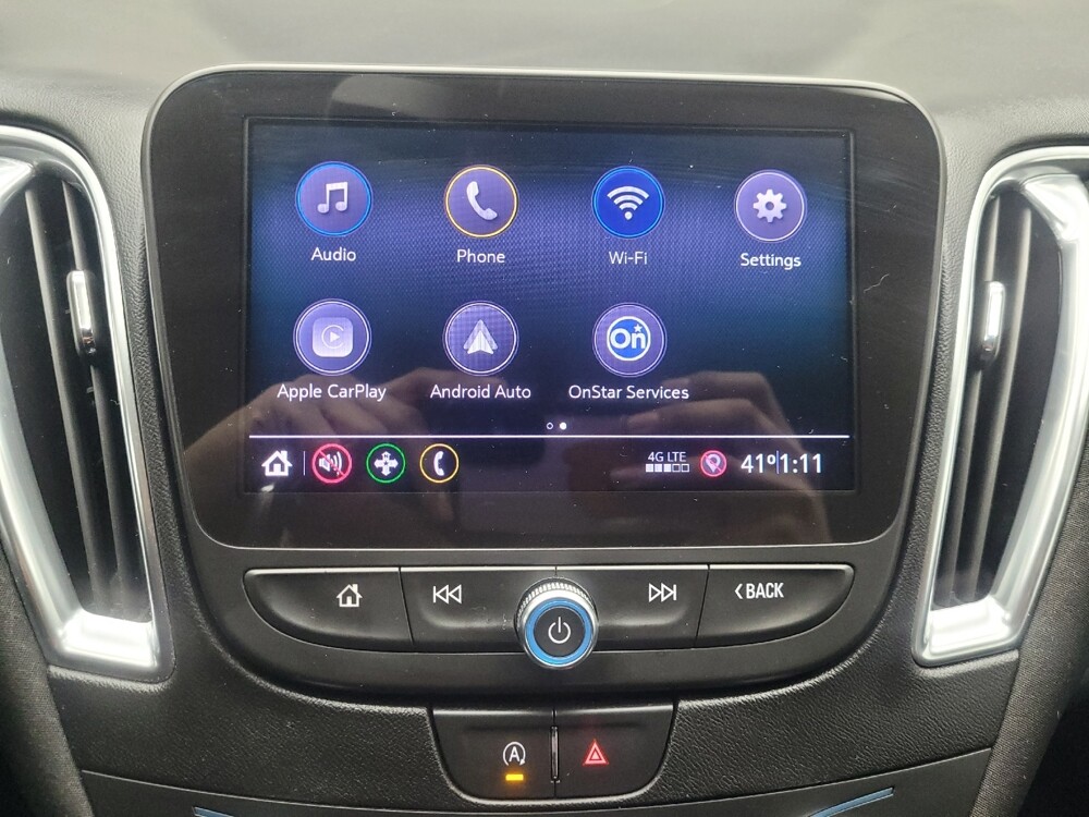 2020 Chevrolet Malibu in Mishawaka, IN 46545 - 18128772 25