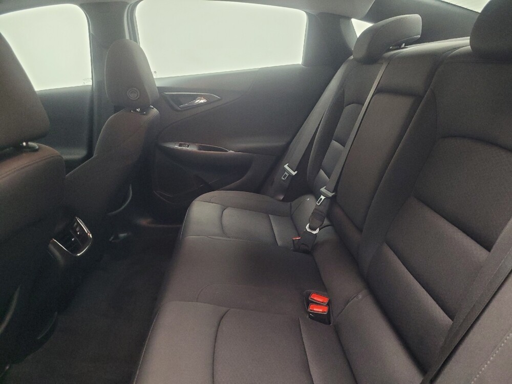 2020 Chevrolet Malibu in Mishawaka, IN 46545 - 18128772 18