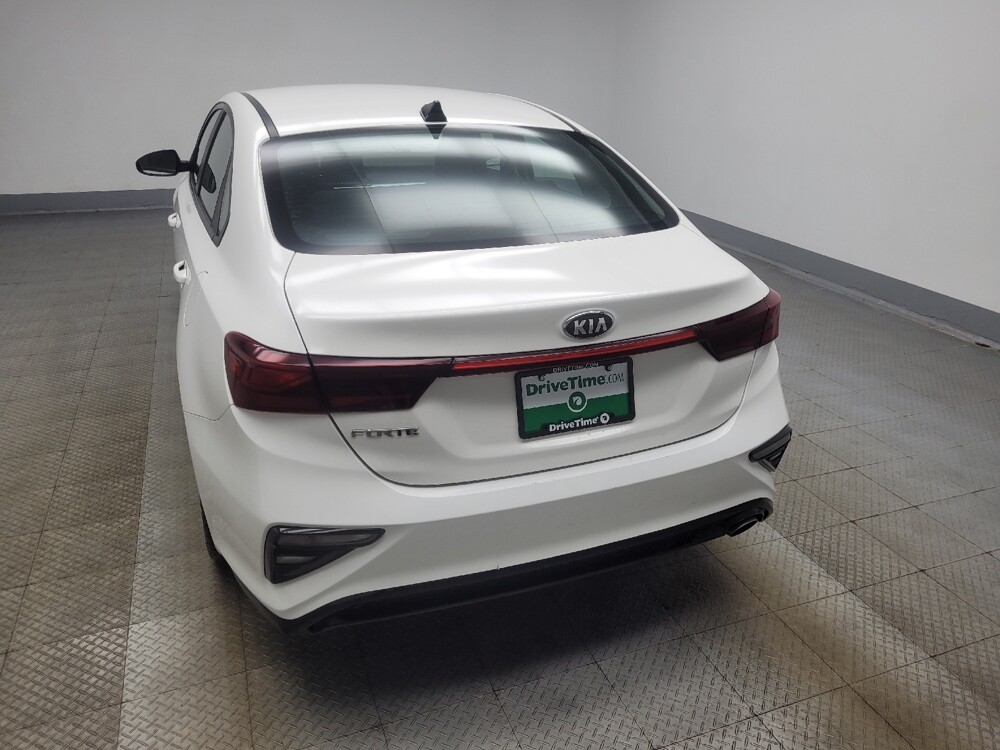 2019 Kia Forte in Mishawaka, IN 46545 - 18128776 6